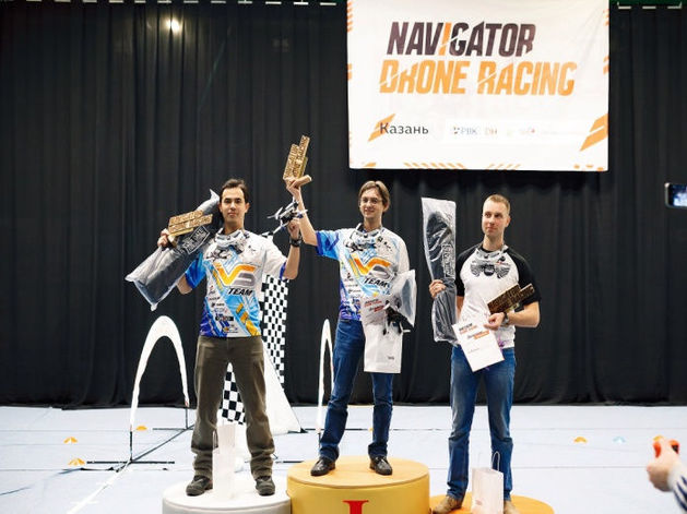31 пилот принял участие в гонке коптеров Navigator Drone Racing